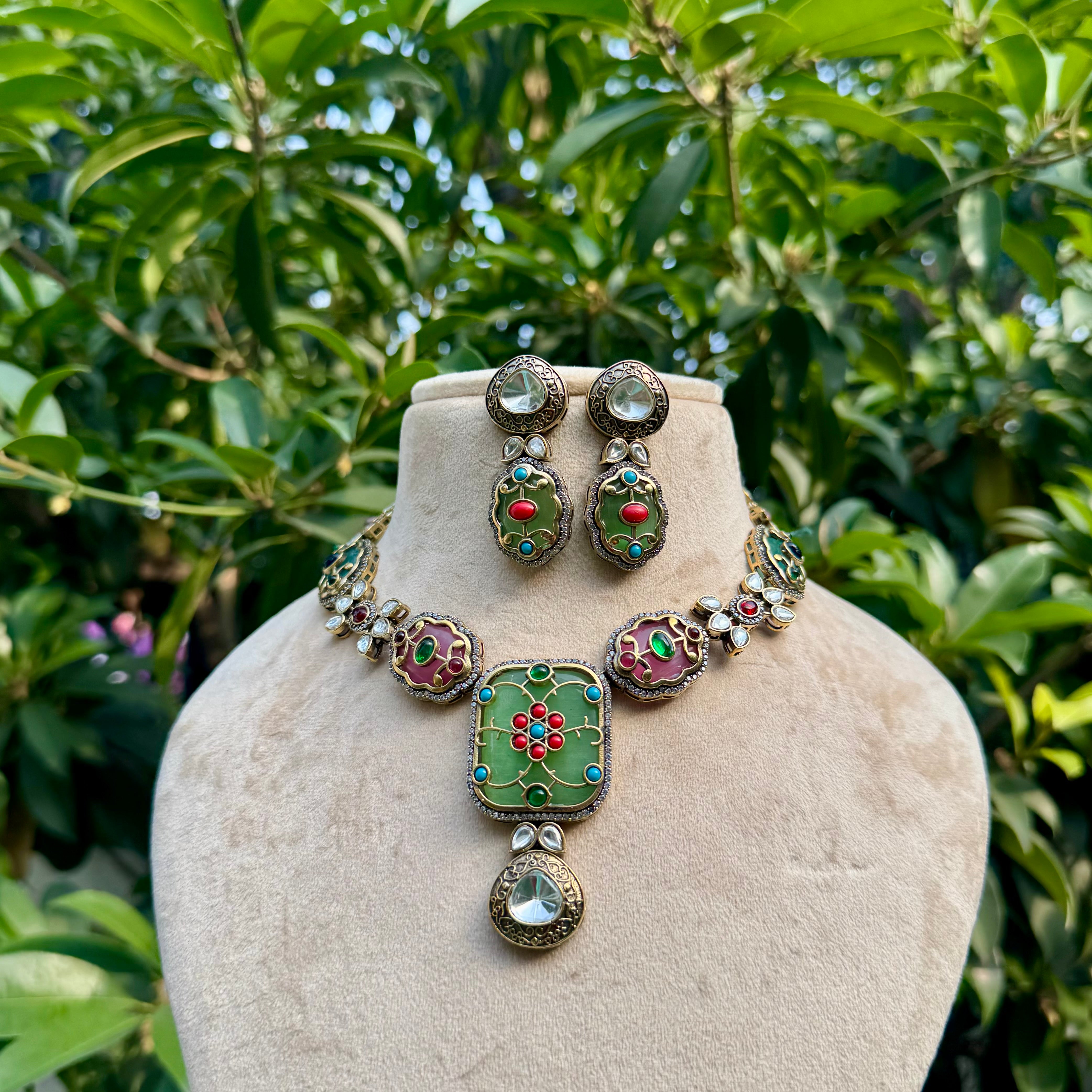 Noor-e-rang Necklace Set