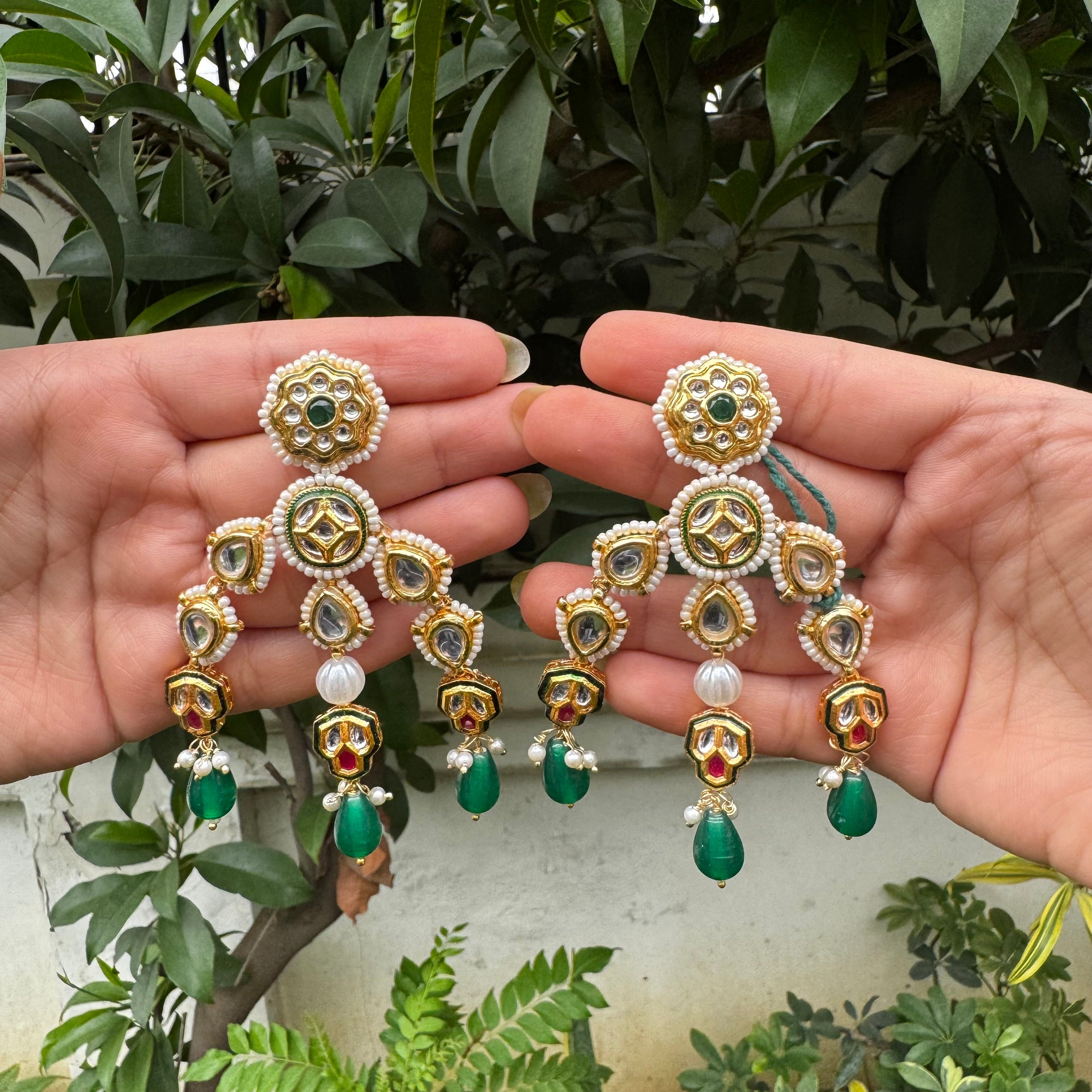 Sitara Sunehri Chandbalis