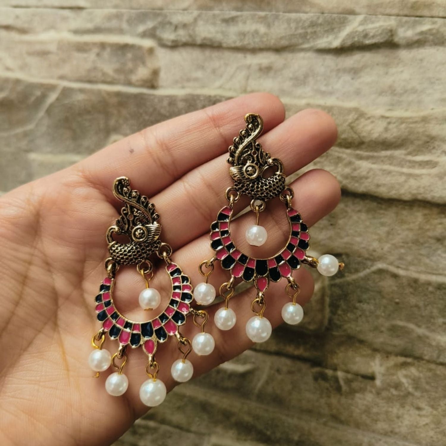 Enamel With Pearl Drops