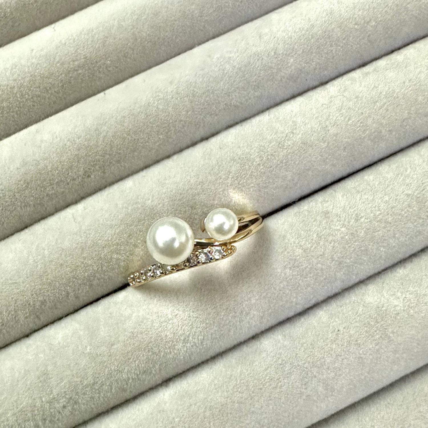 Pearl Band Ring