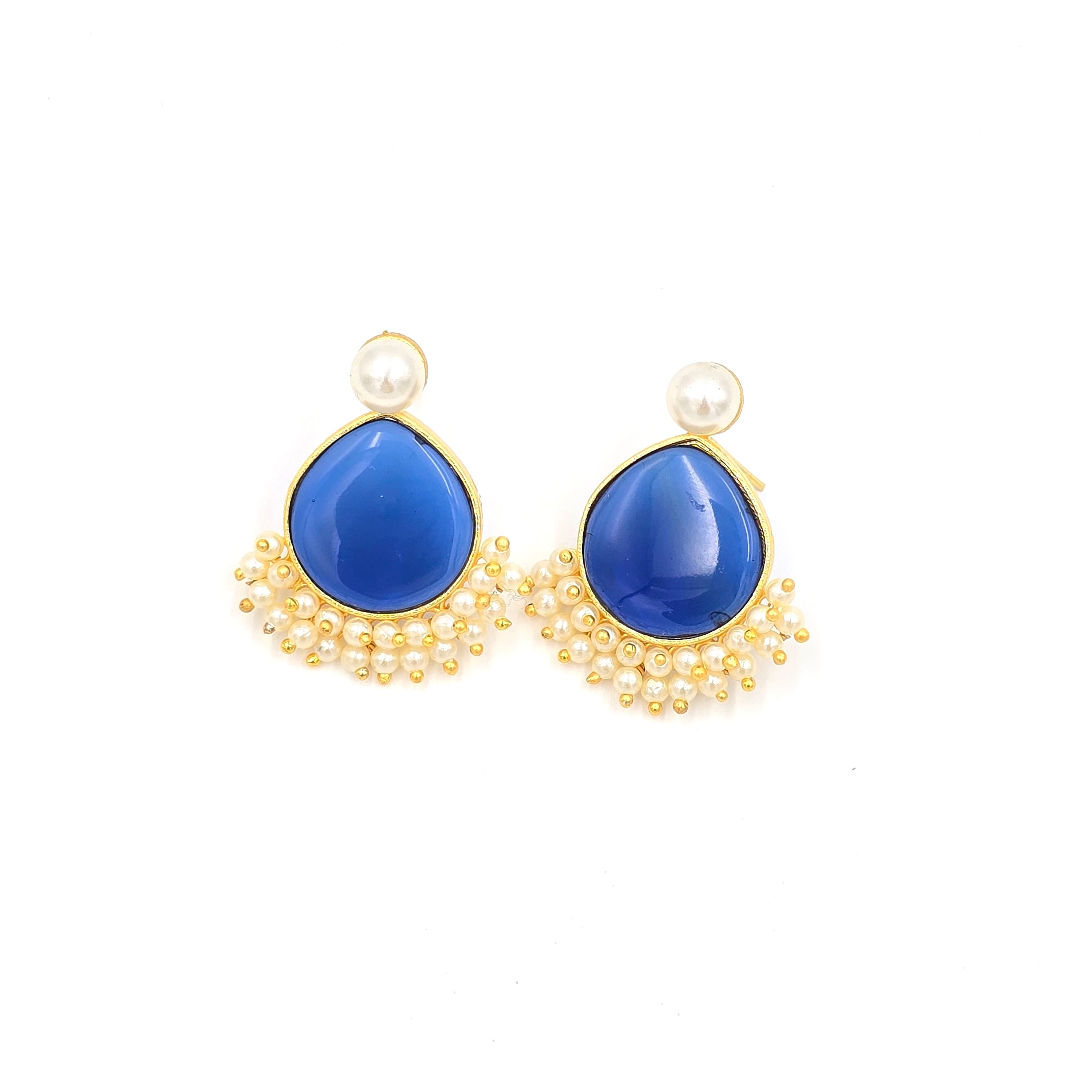Drop Studs With Pearls