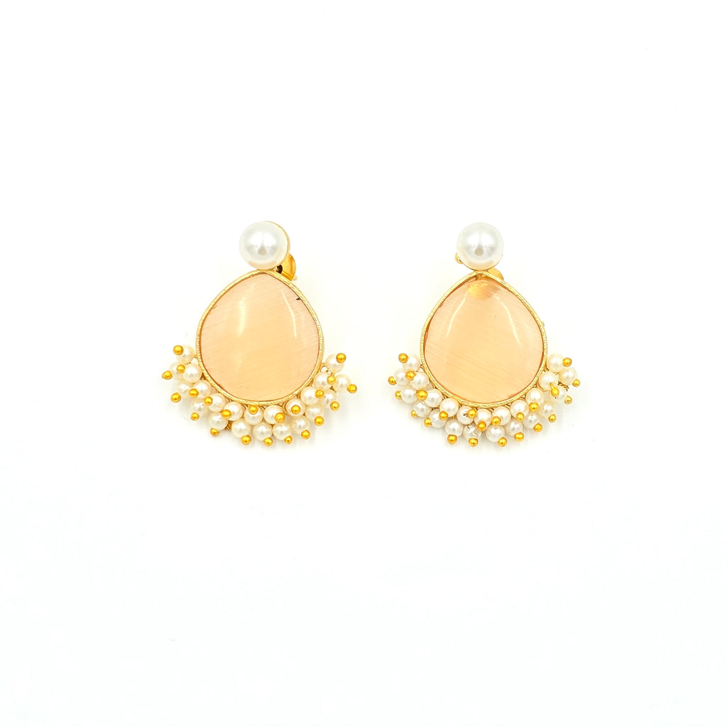Drop Studs With Pearls