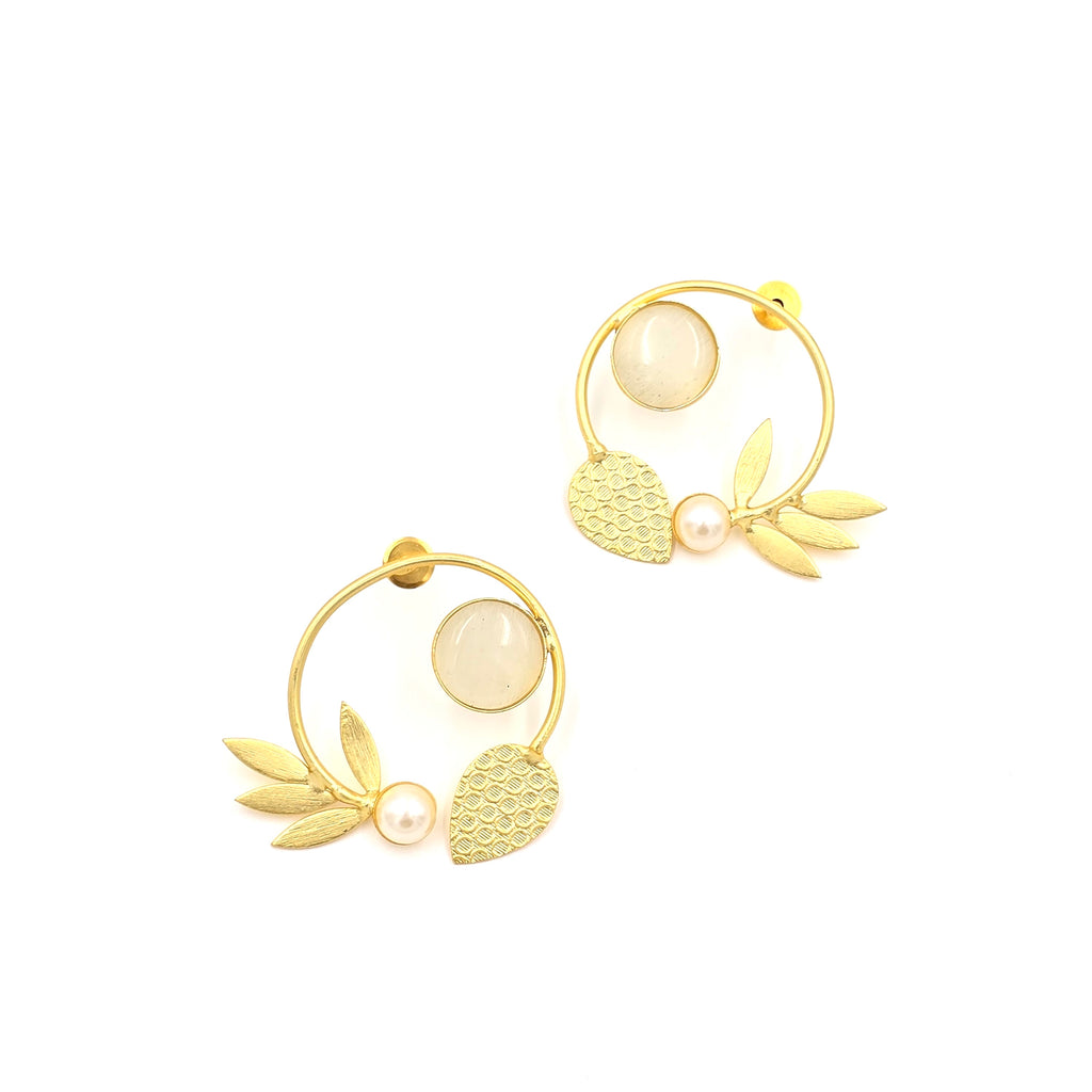 Statement Studs with leaves and Pearls