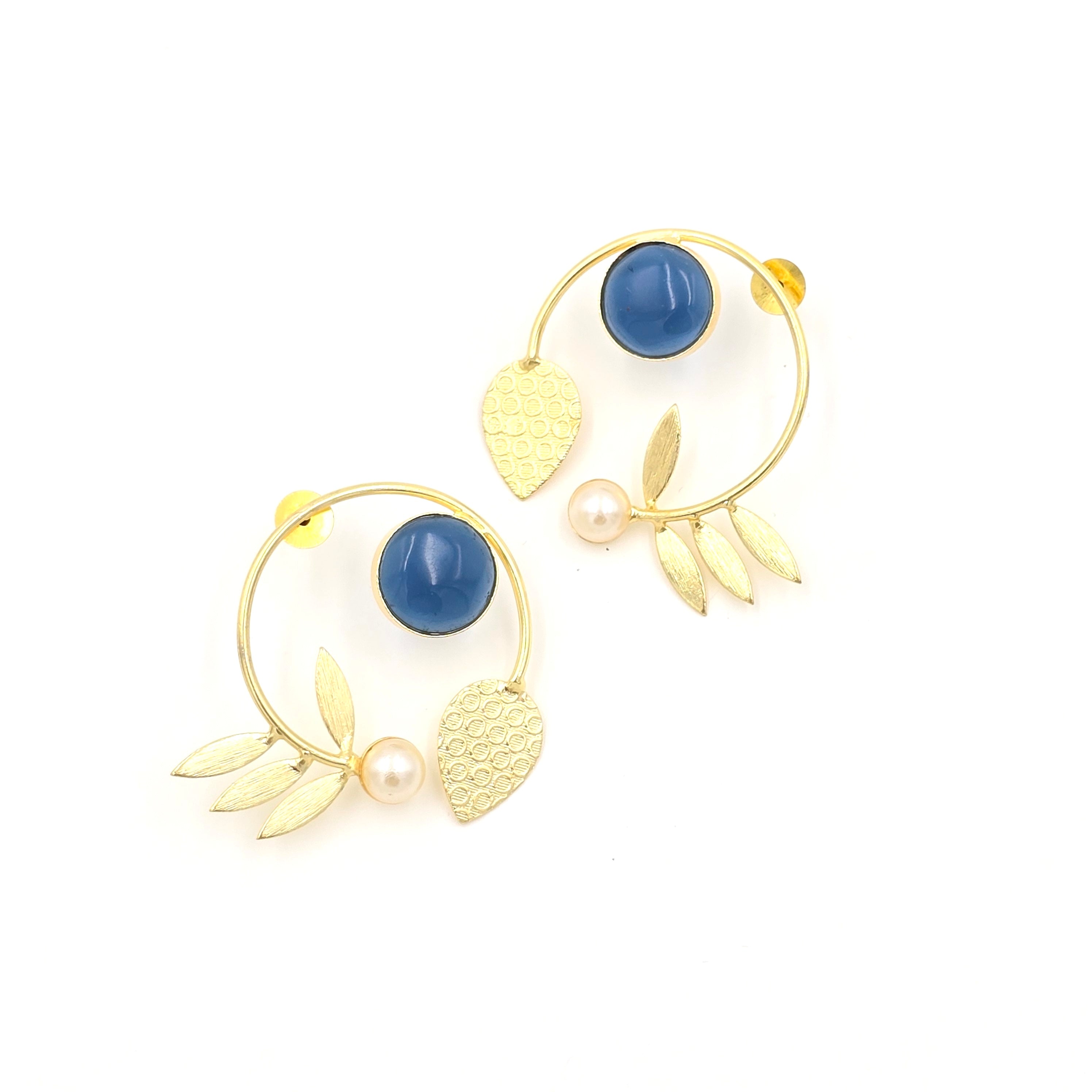 Statement Studs with leaves and Pearls
