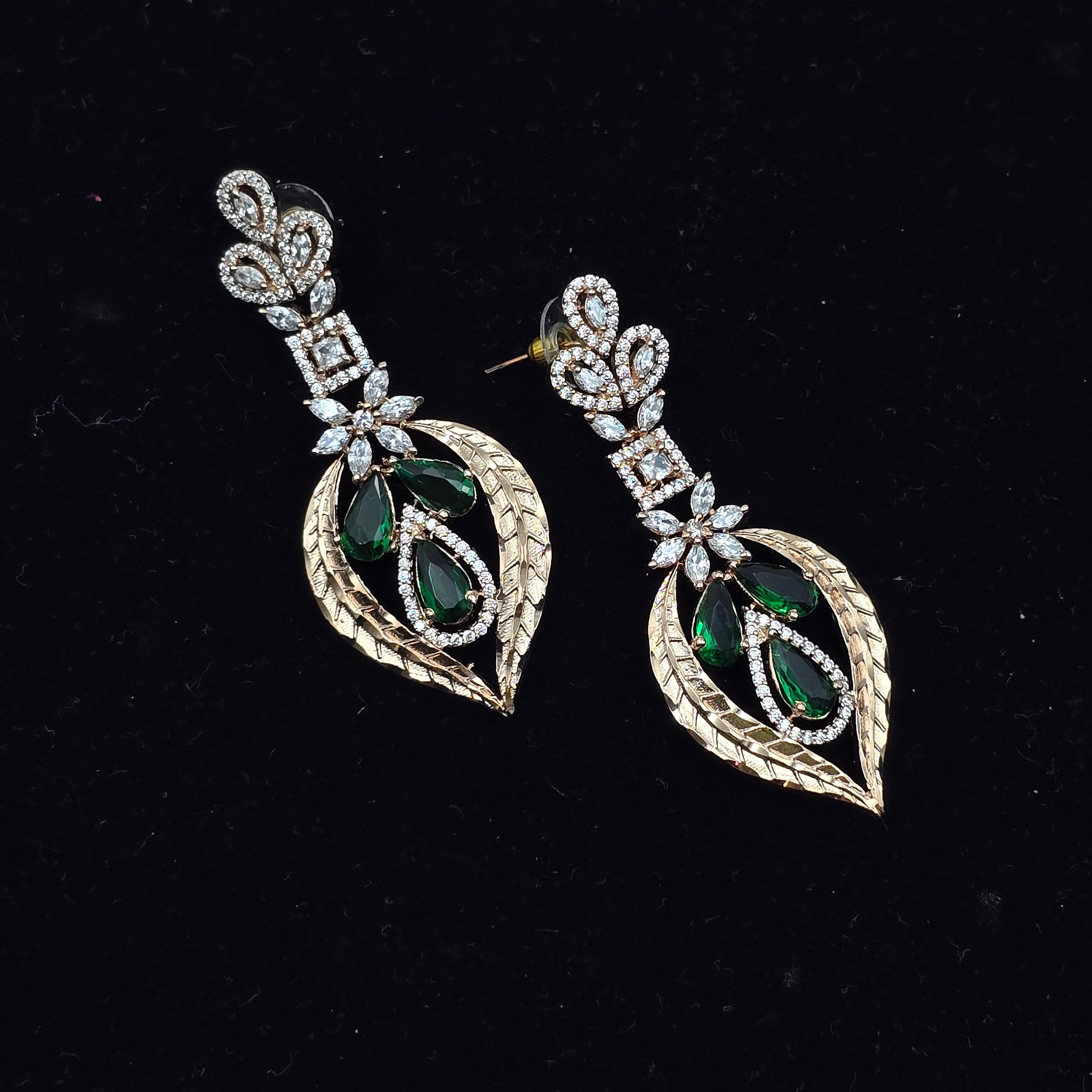 Ivy Danglers