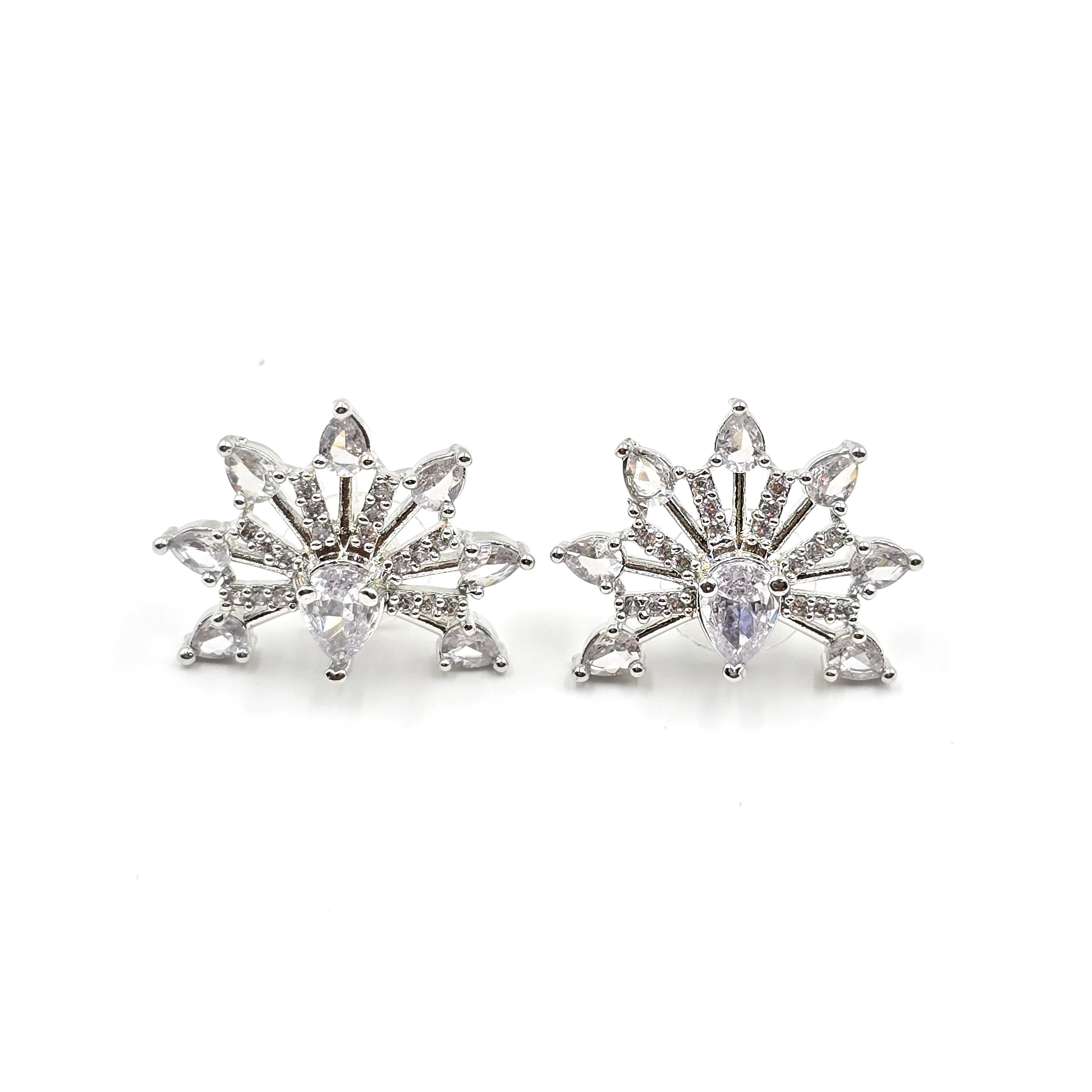Aura Studs