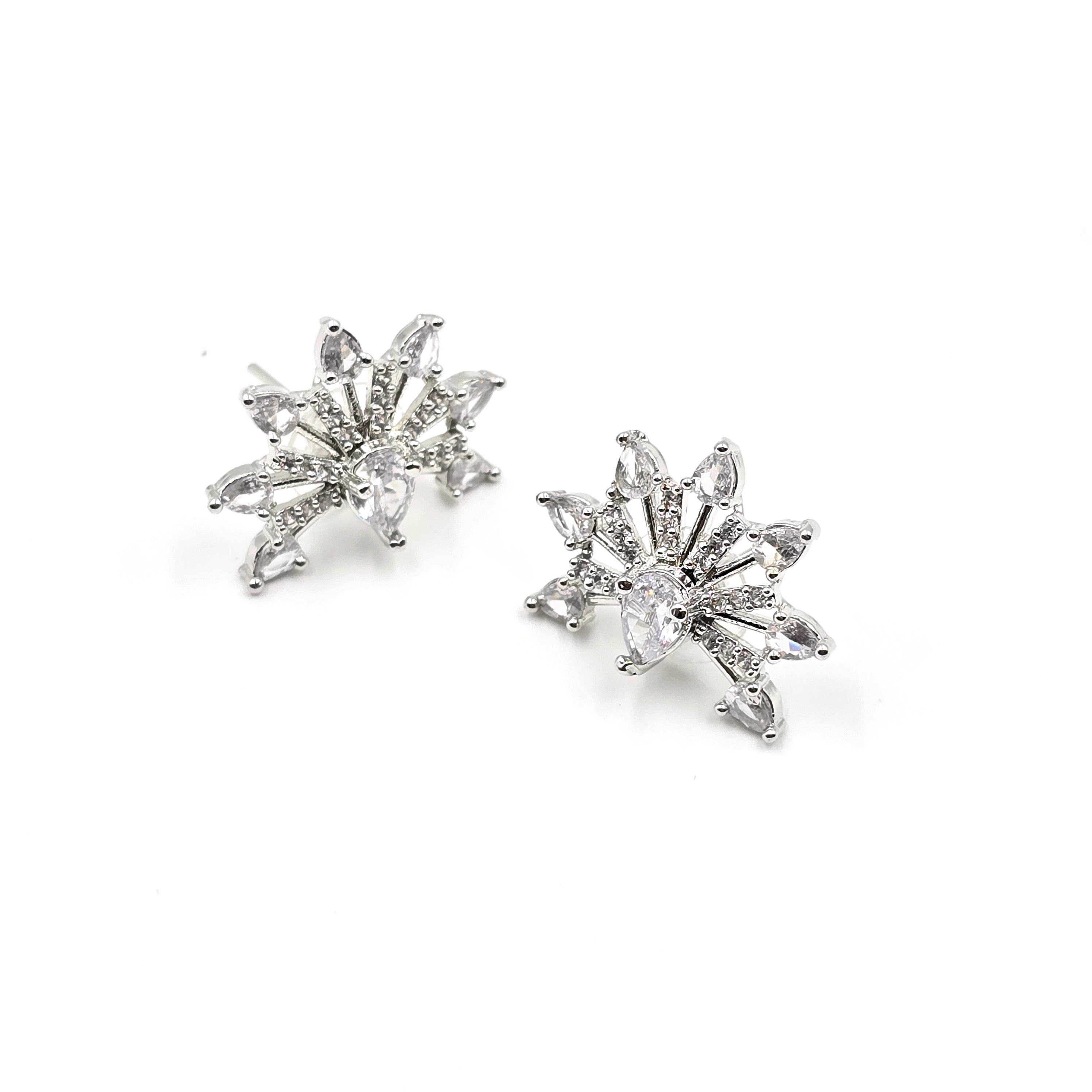 Aura Studs