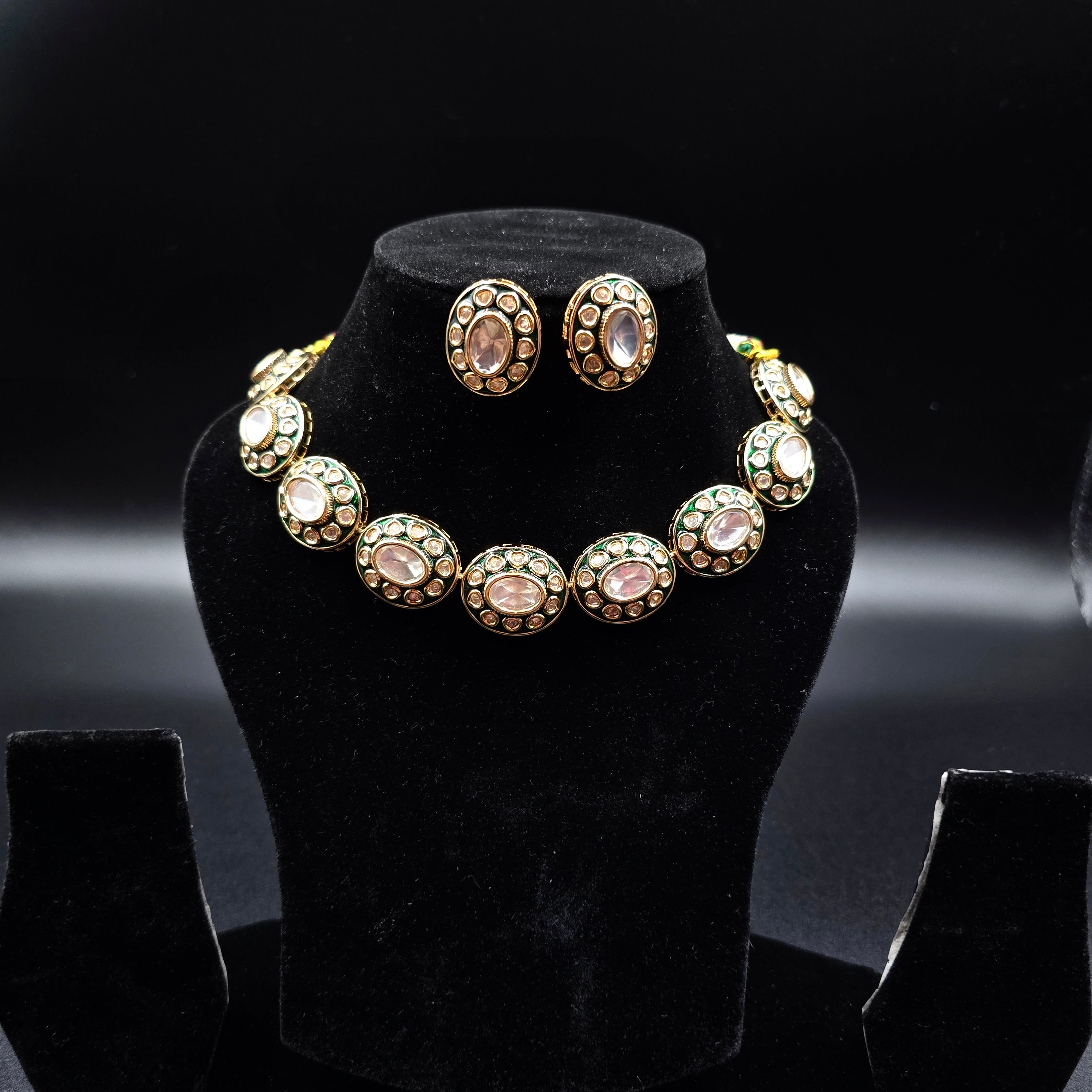 Meena Kundan Choker Set