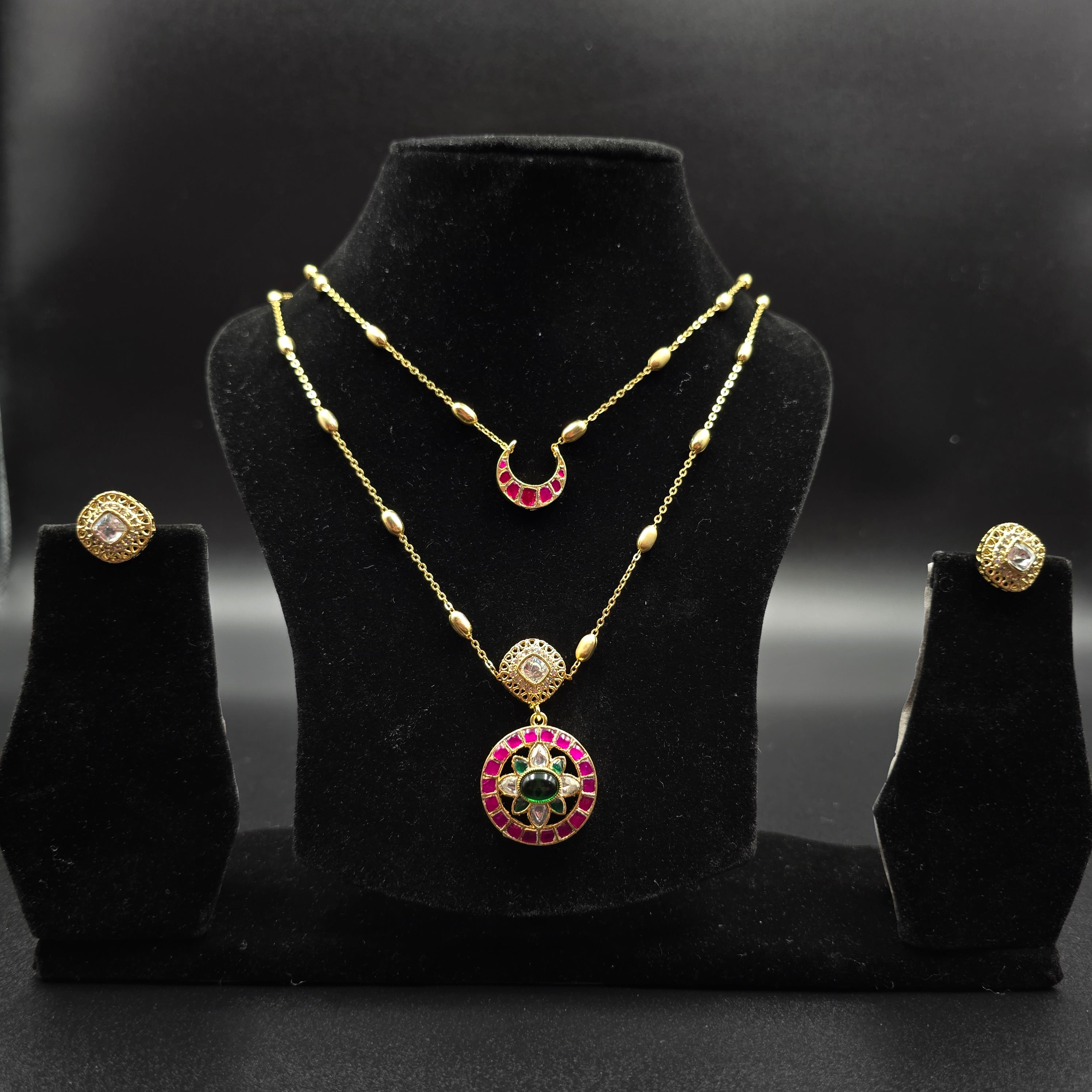 Elaara Necklace Set