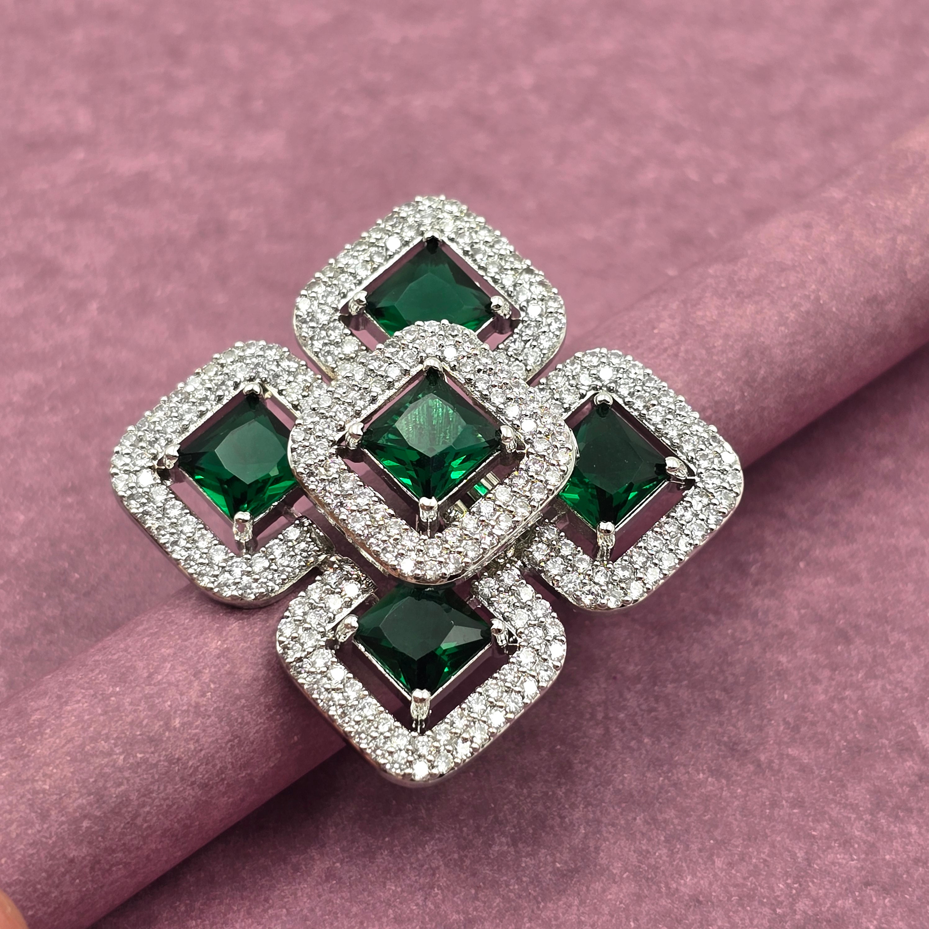Velora Ring - Green