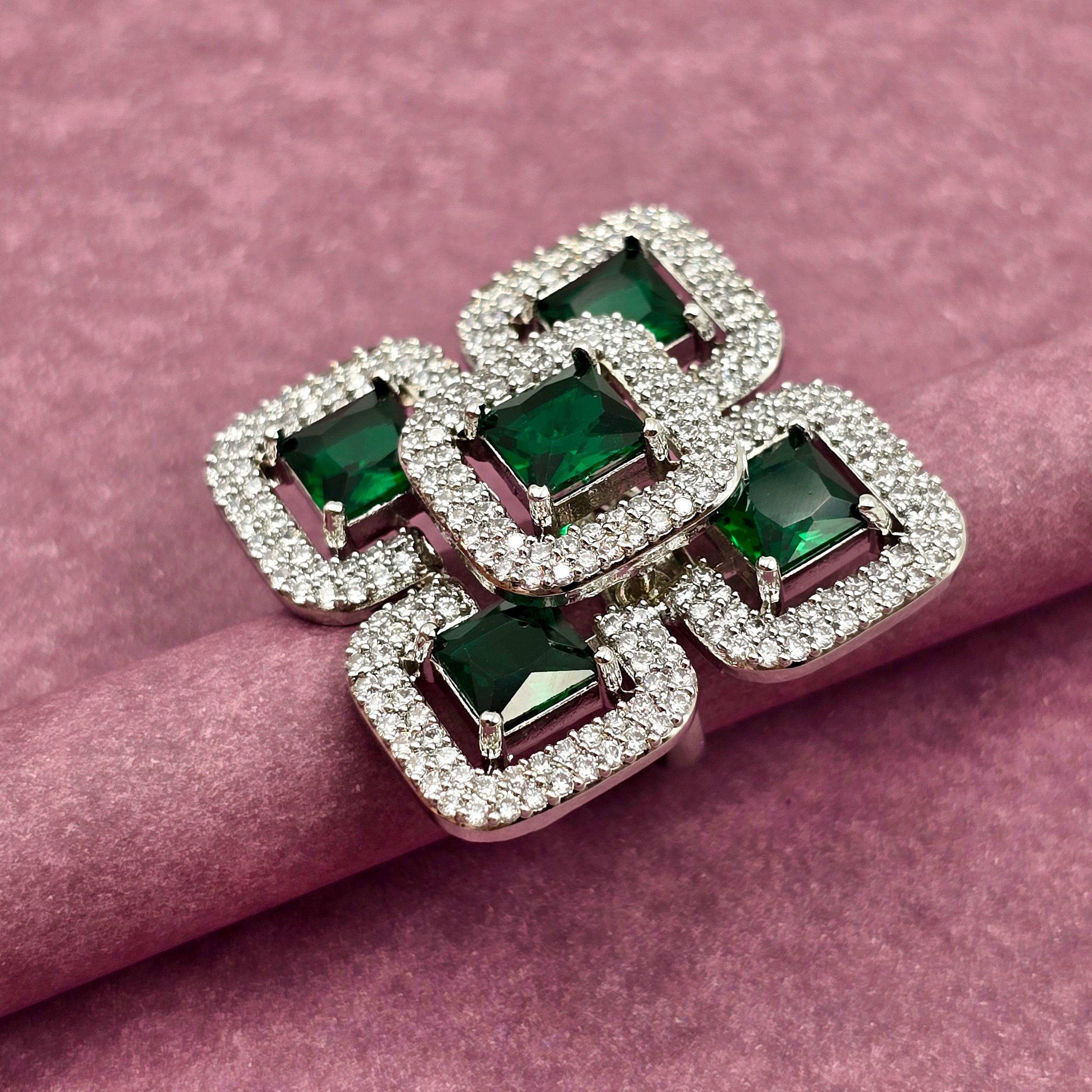 Velora Ring - Green