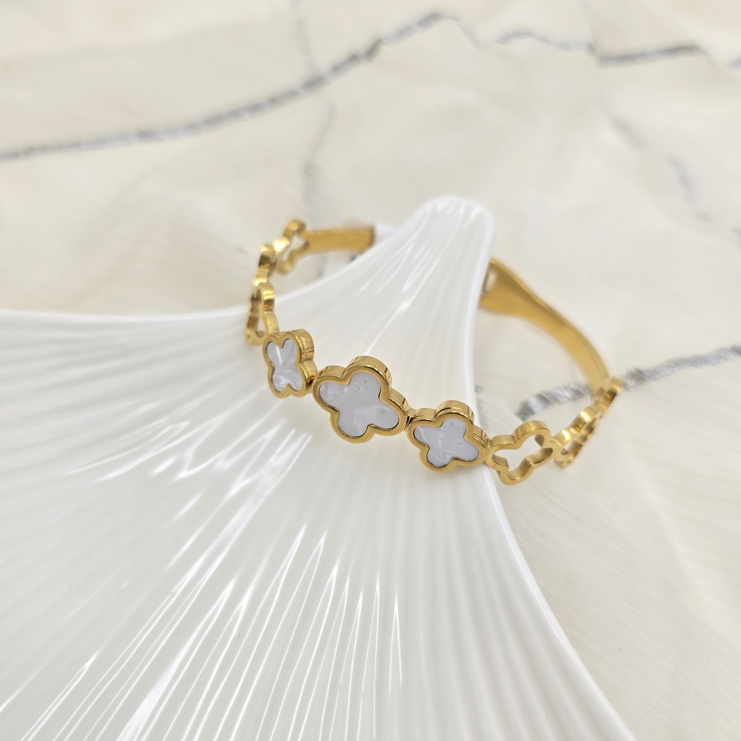 White Clove Bracelet