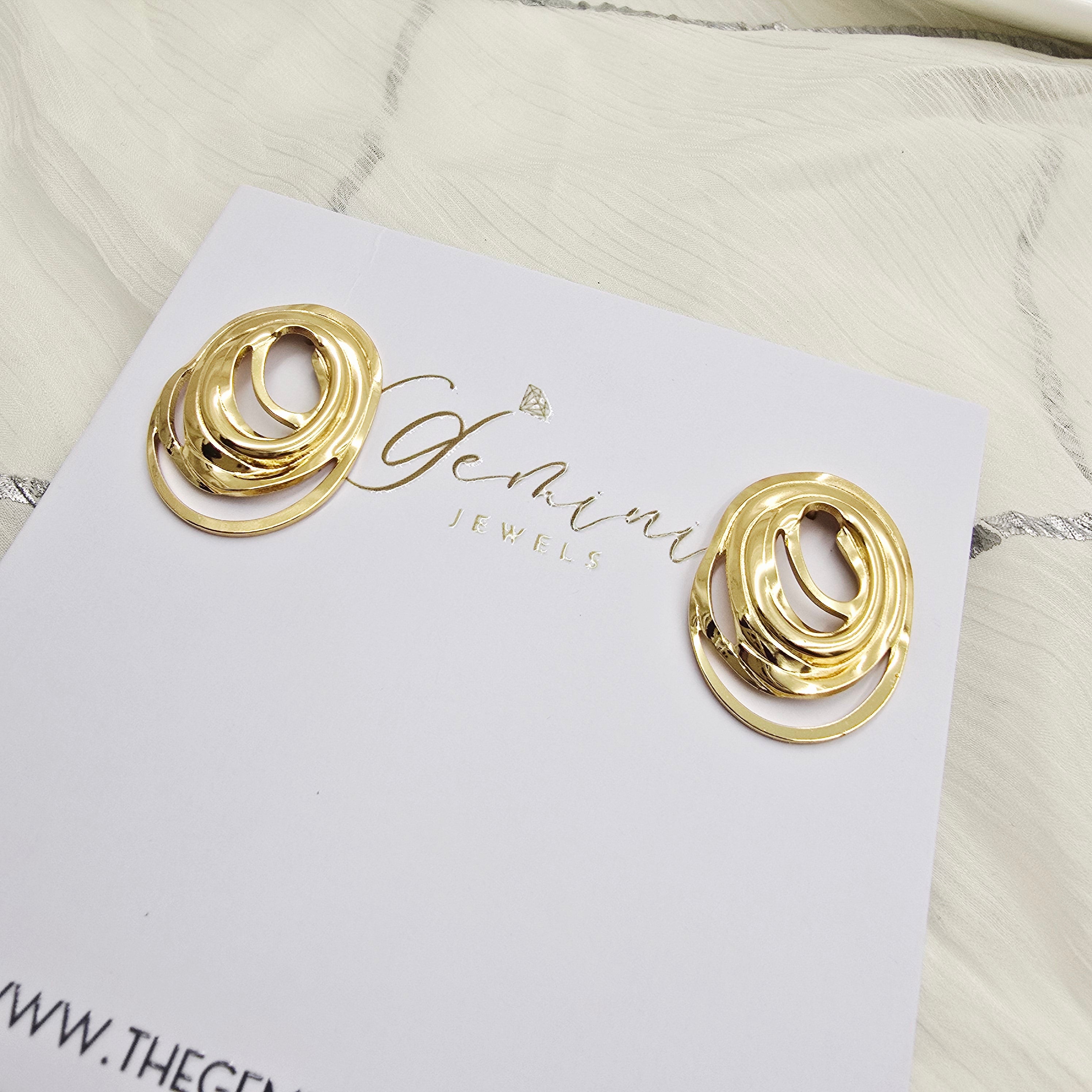 Circular Studs