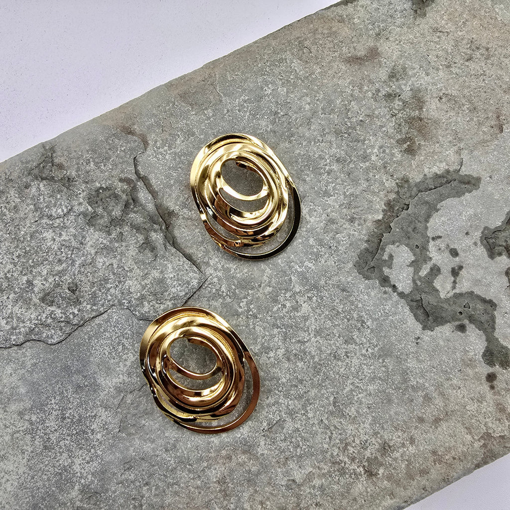 Circular Studs
