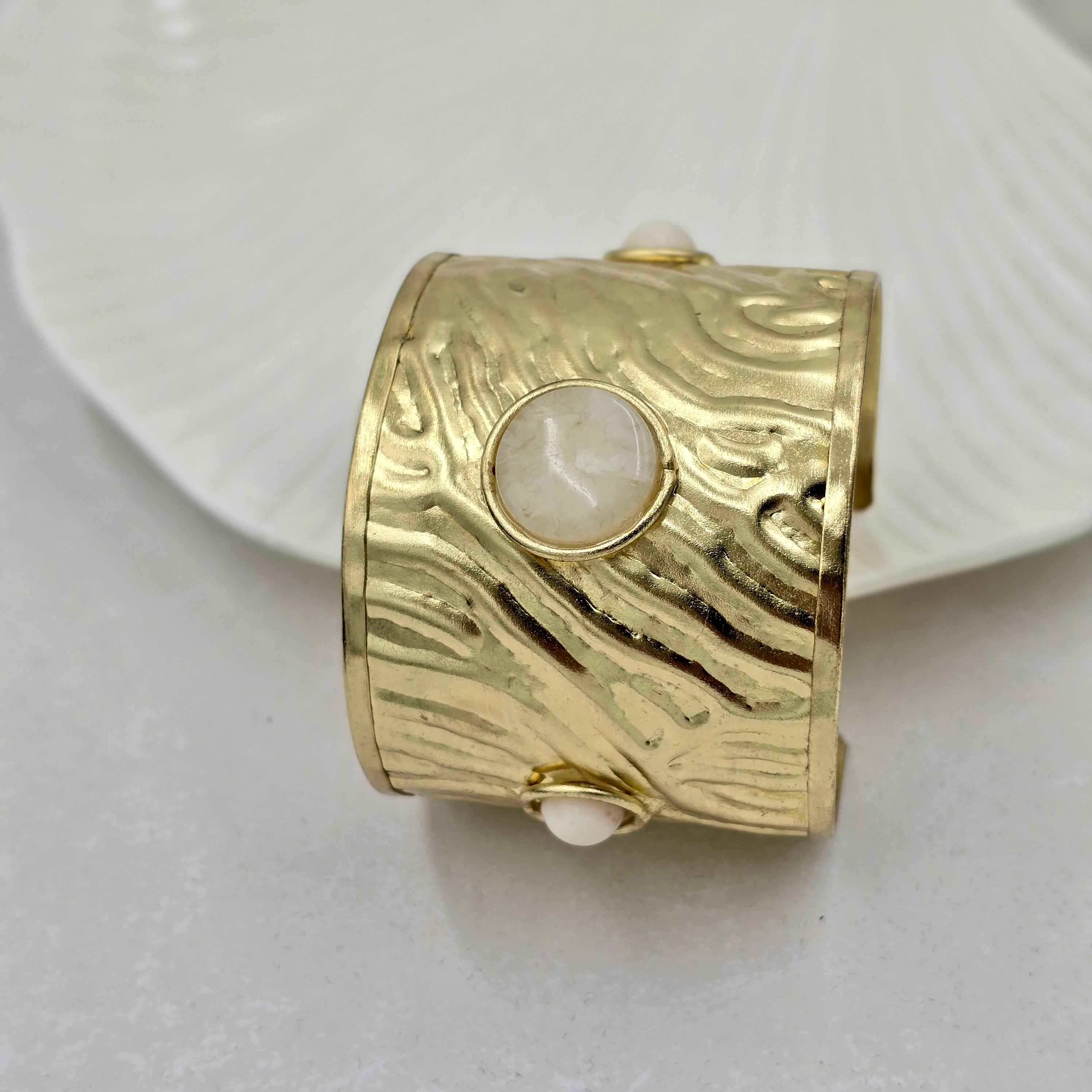 Bold White Stone Brass Bracelet Adjustable (Anti Tarnish)