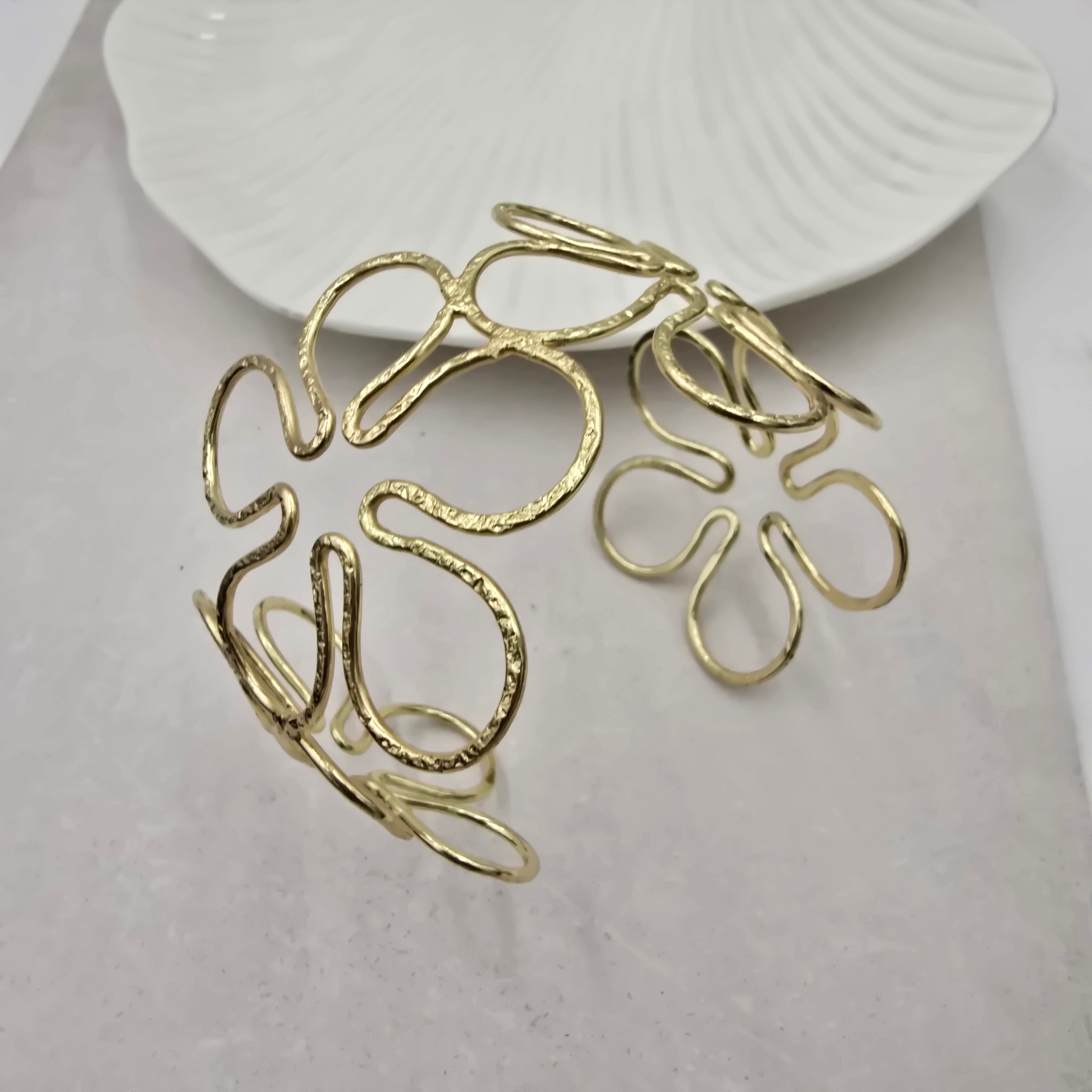 Floral Brass Bracelet Adjustable (Anti Tarnish)