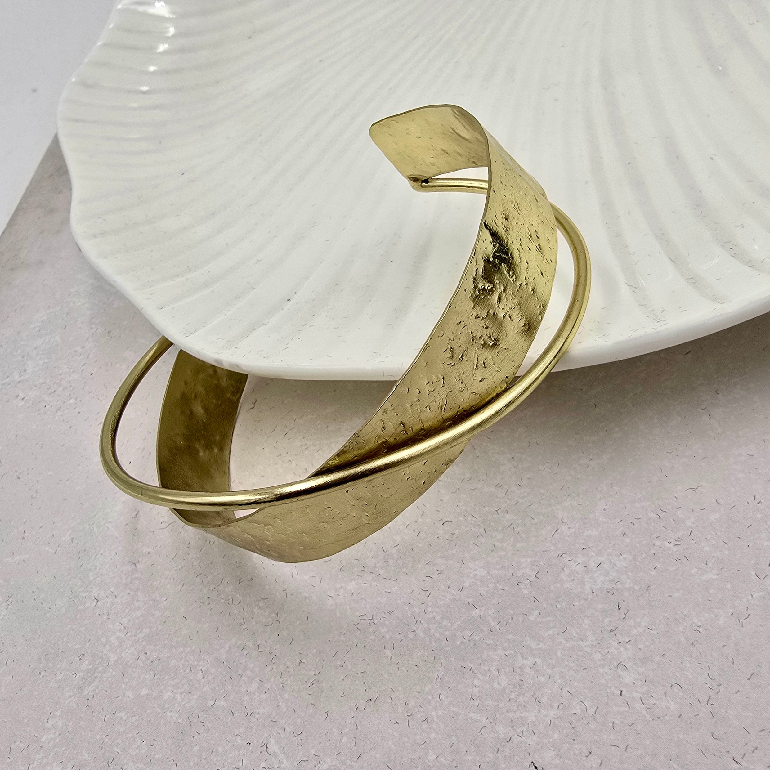 Hammered Design Brass Bracelet Adjustable (Anti Tarnish)