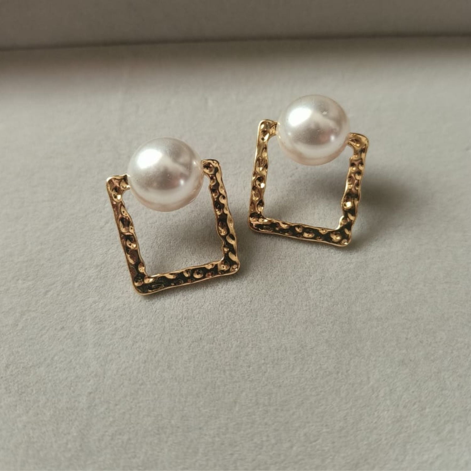 Pearl Studs