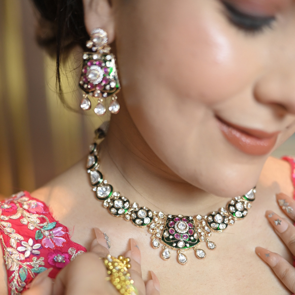 Aariza Necklace Set