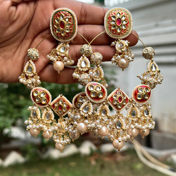 Crescent-shaped Elegance Chandbalis