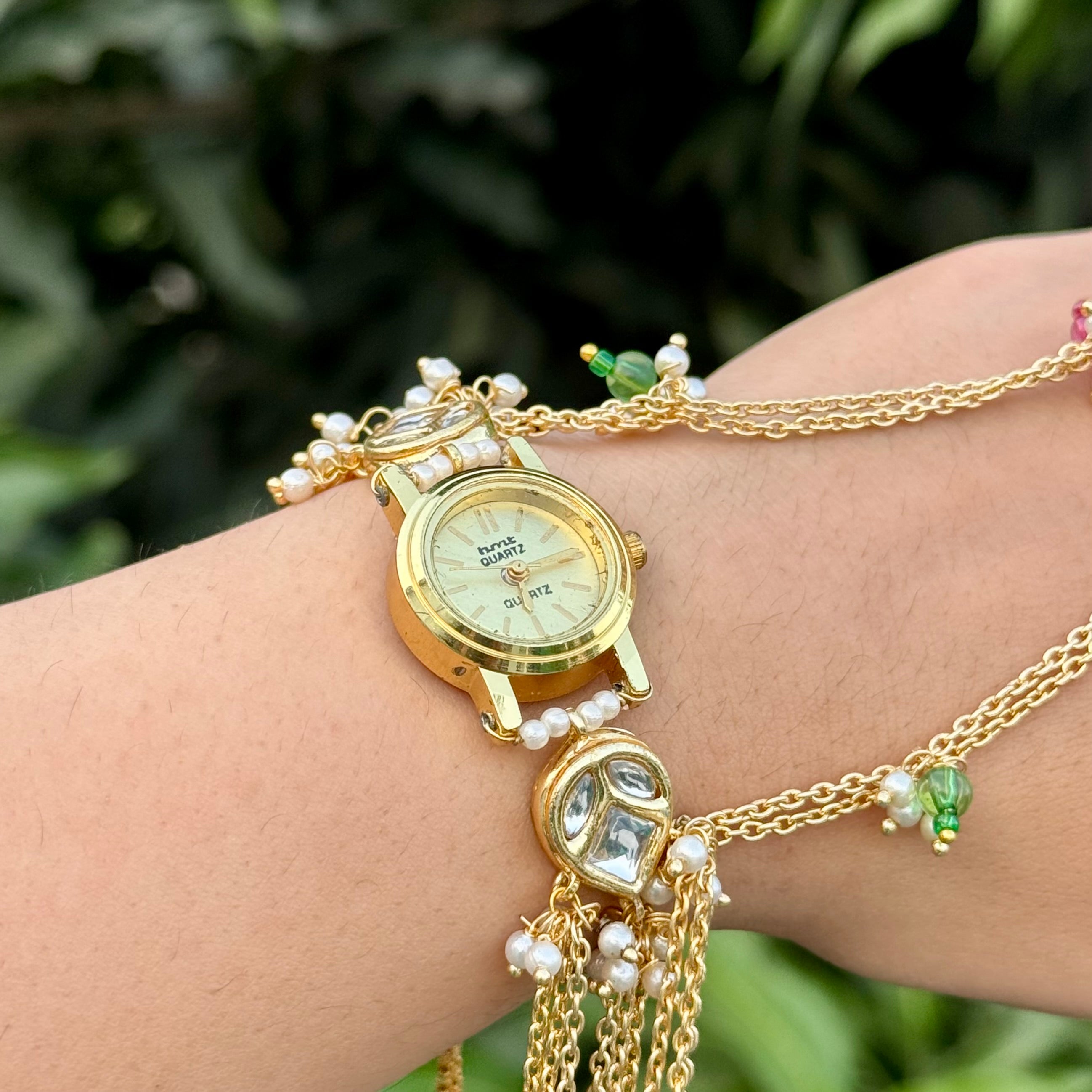 Chaand Haathphool Watch