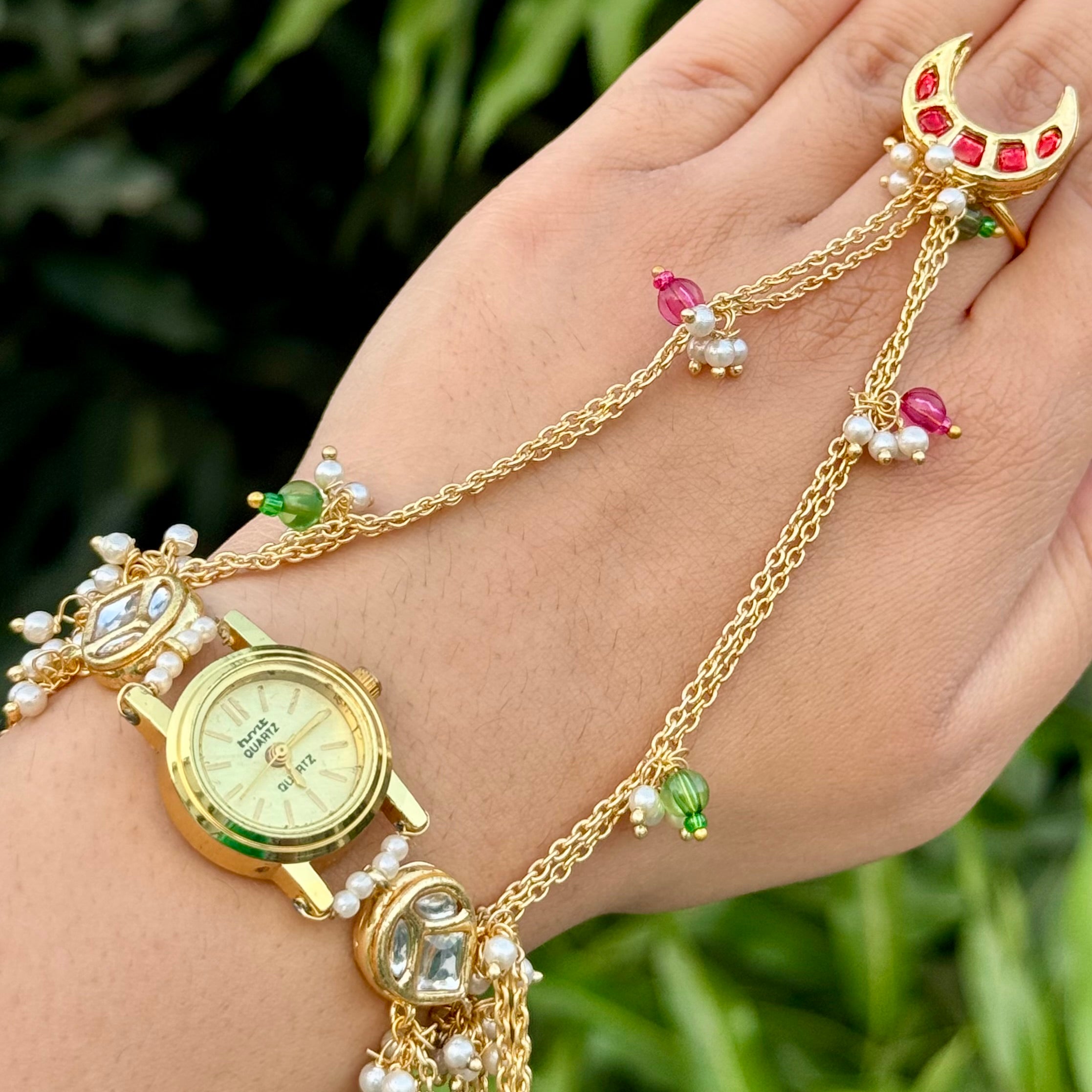 Chaand Haathphool Watch