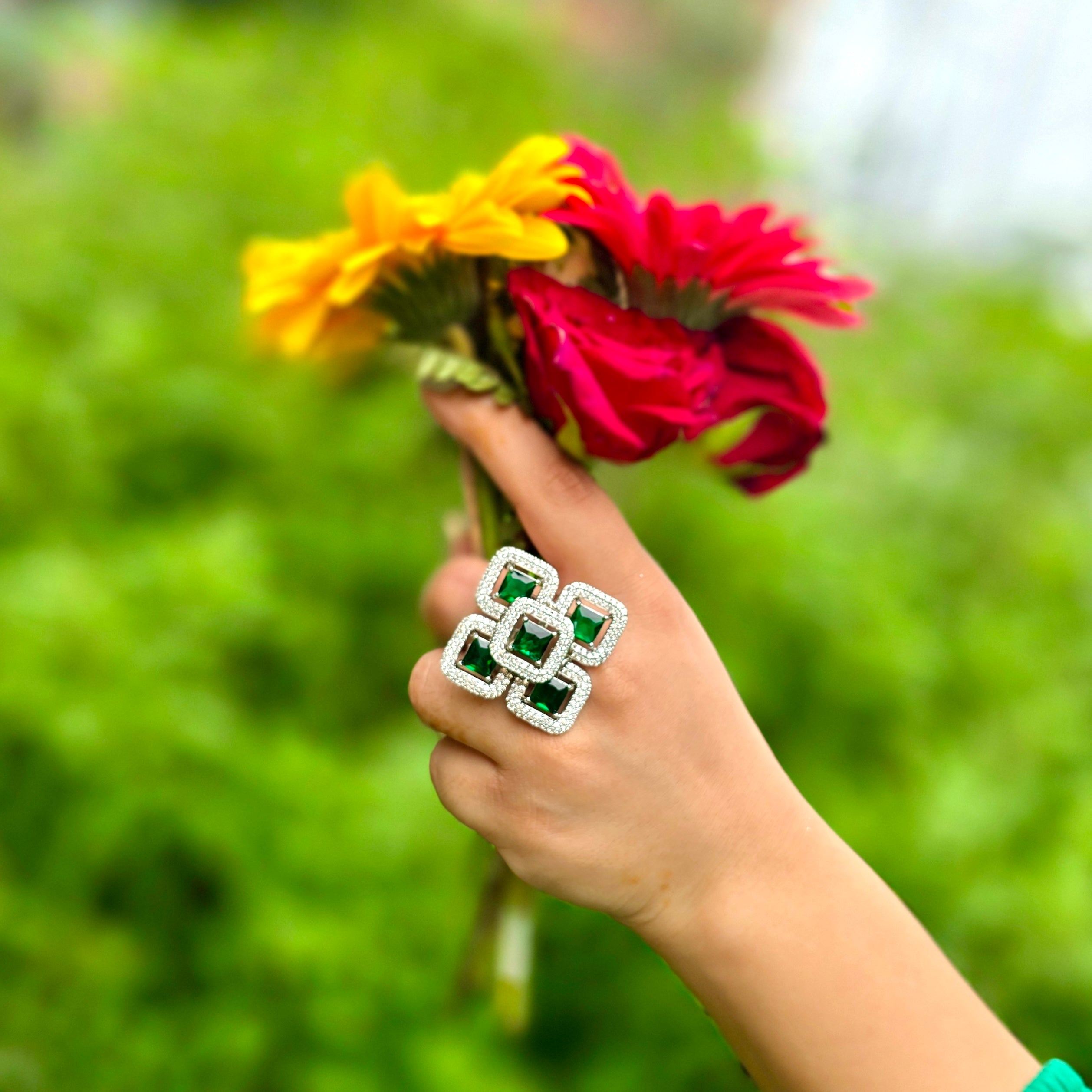 Velora Ring - Green