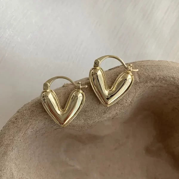 Mini heart earrings