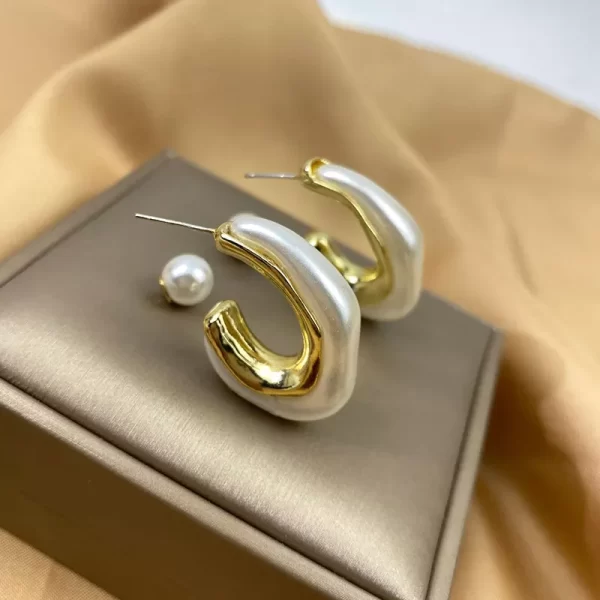 Two in one pearl hoops