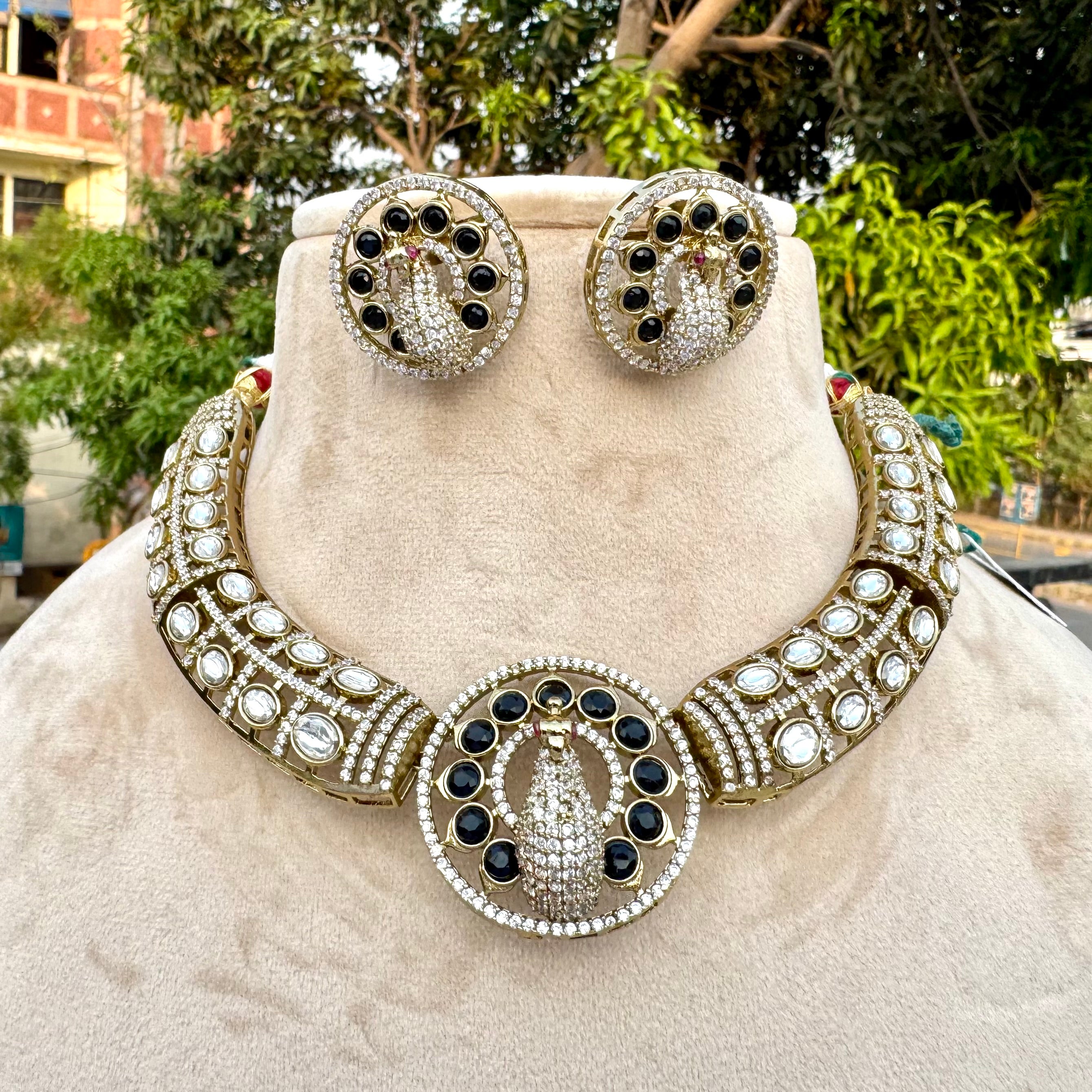 Mayura Hasli Set - Black