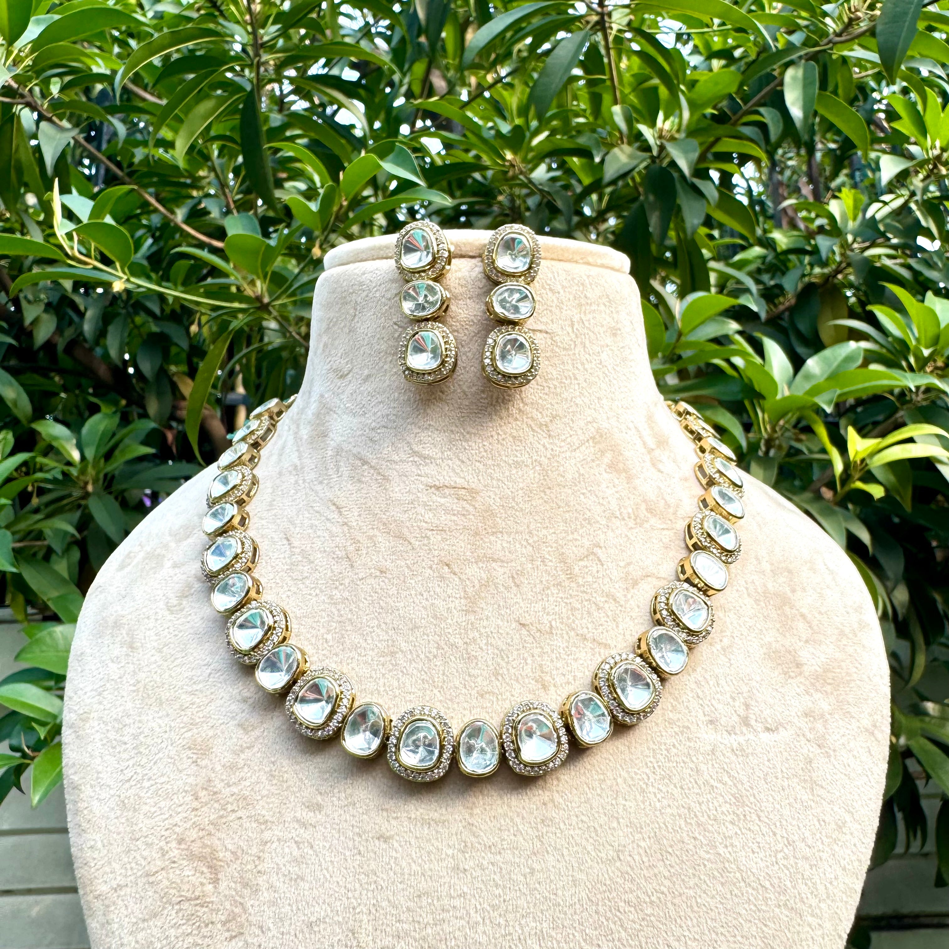 Kundan Studded Necklace Set