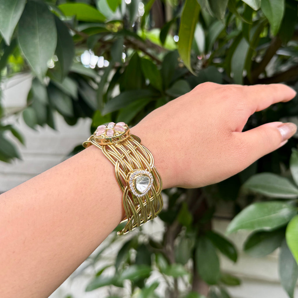 Kundan Kalgi Kada - Pink