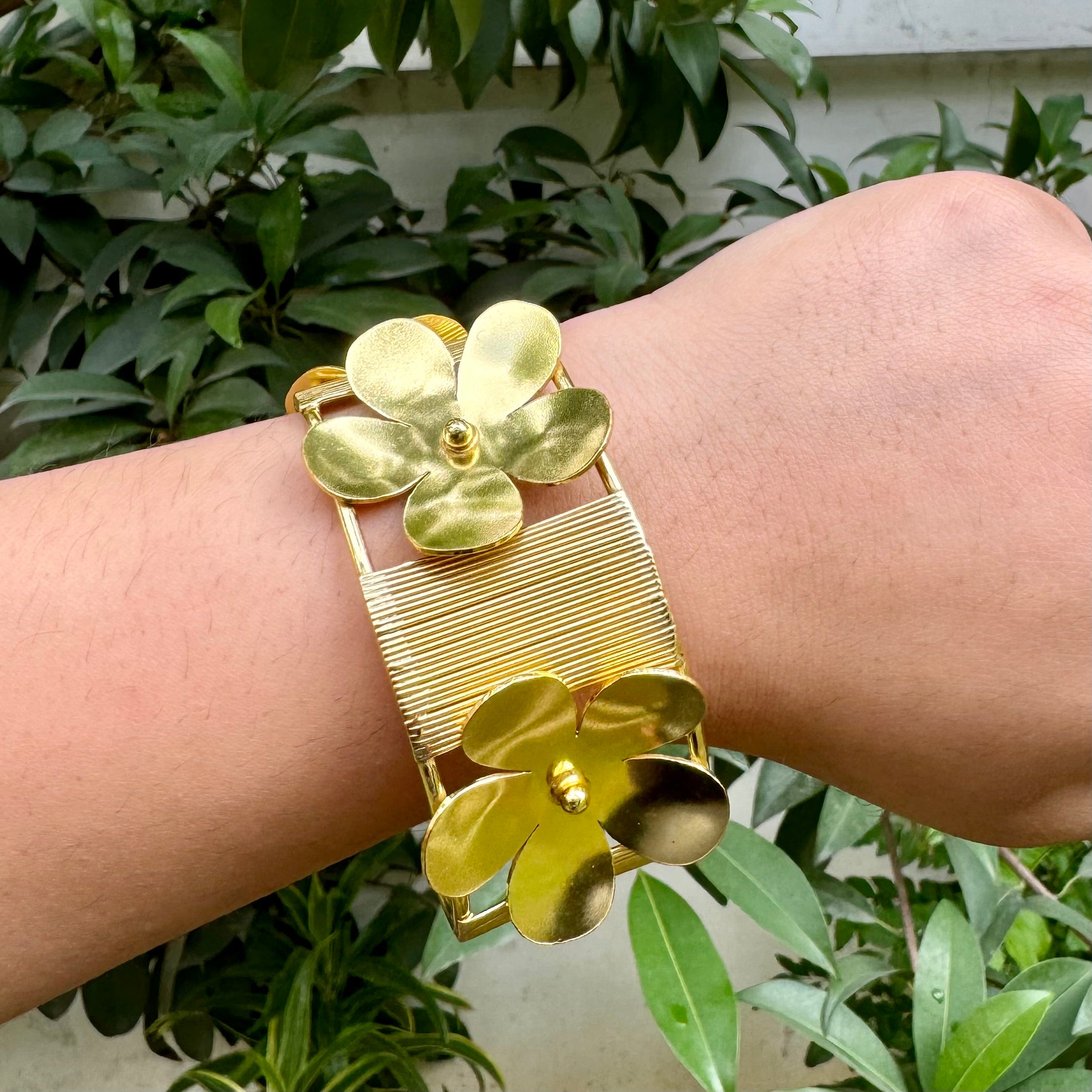 Gold Flower Studded Bracelet