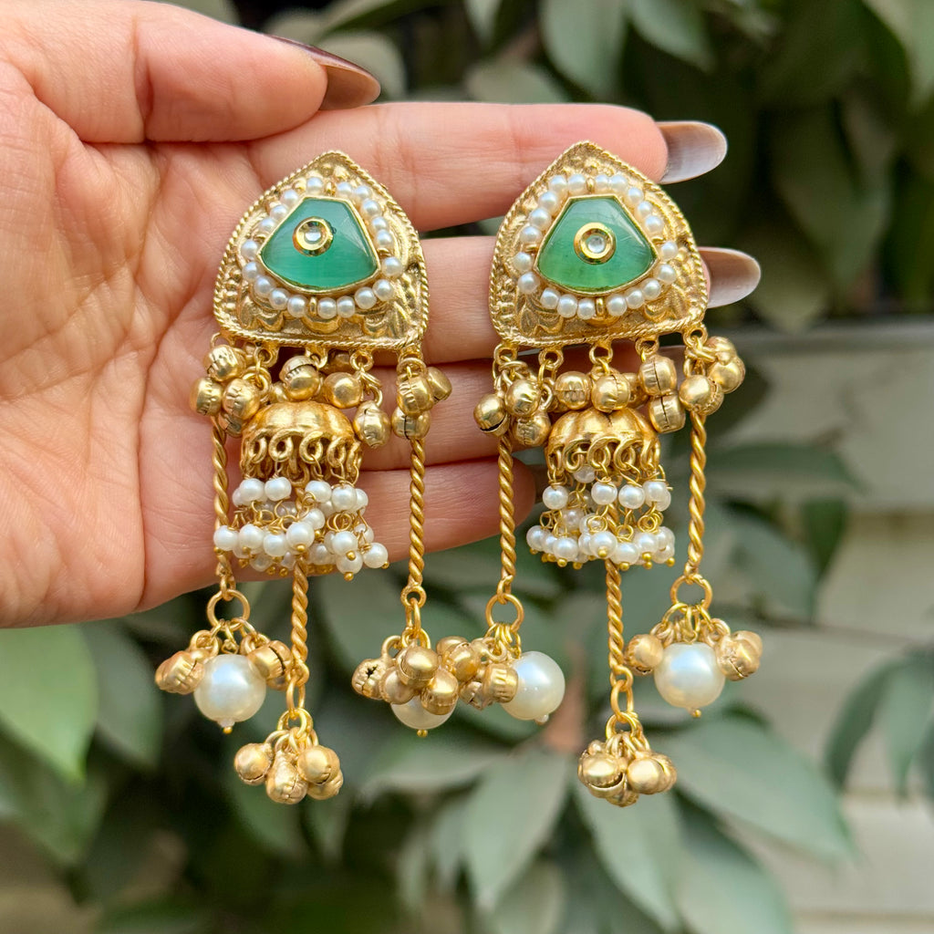 Aavi Jhumka