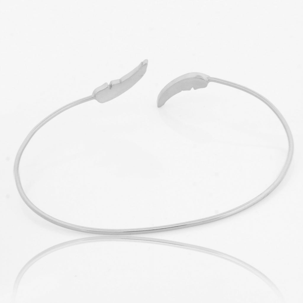 Statement leaf bracelet