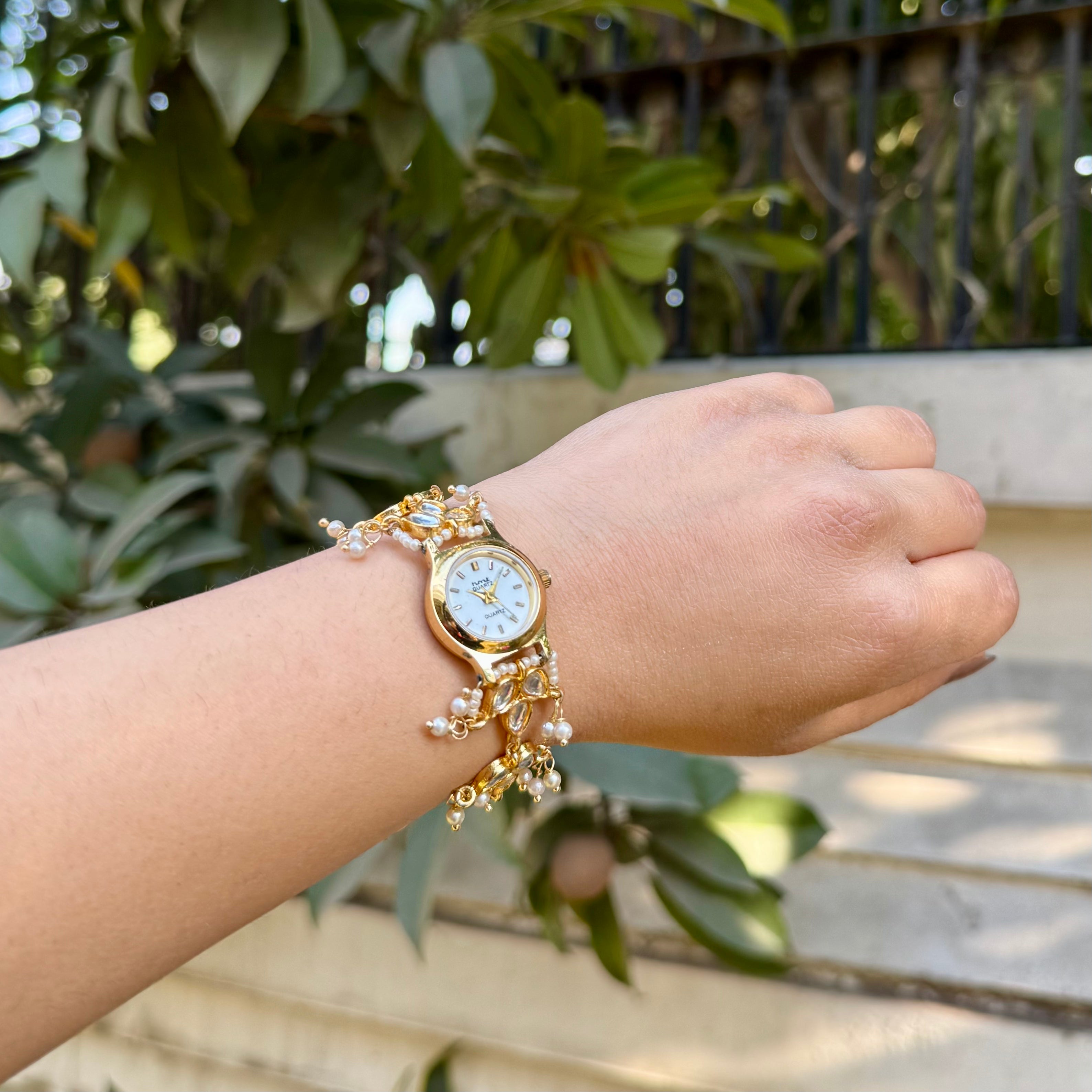 Saanjh Kundan Watch