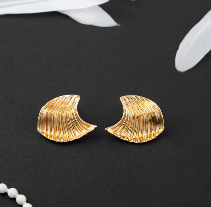 Seashell Gold Studs